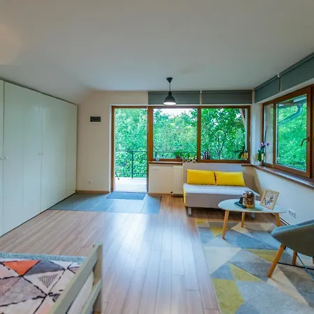 Apartment Dragonfly With Garden & Free Private Parking