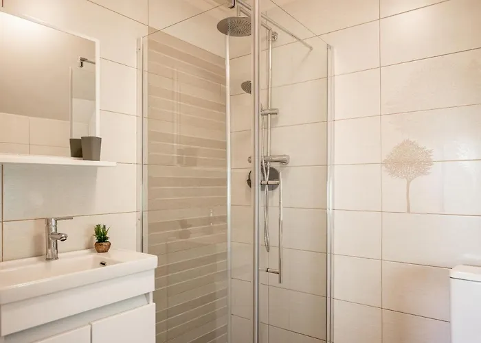 公寓 Dragonfly With Garden